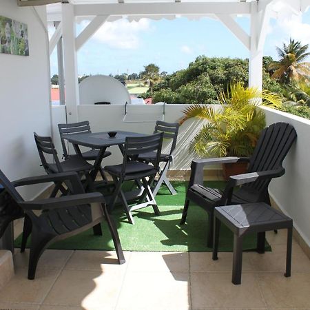 Lauraym 1 Hotel Baie-Mahault Exterior photo